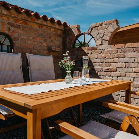 Ferienwohnung Am Weinberg Boetzingen Екстер'єр фото