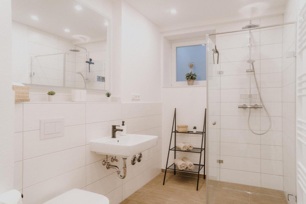Ferienwohnung Am Weinberg Boetzingen Екстер'єр фото